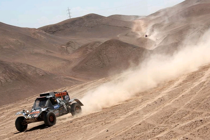 DAKAR UPDATE: Coronel slaapt nacht in duinen. Dakardroom over en uit